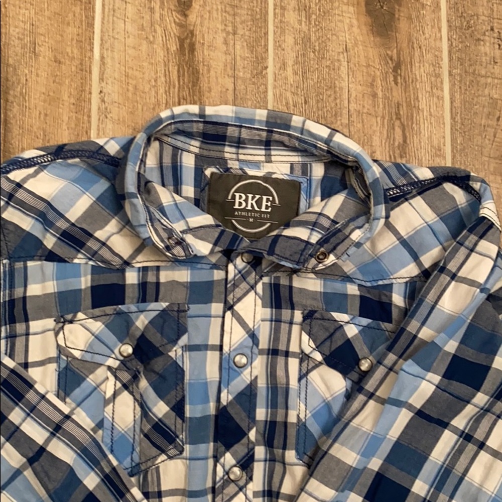 Men’s Buckle button up